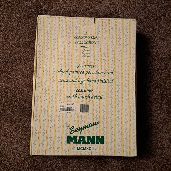 NIB Vintage Seymour Mann Connoisseur Collection doll set featuring 2 dolls - Picture 11 of 12